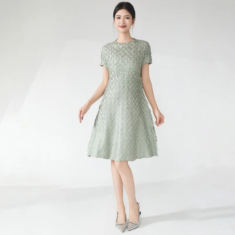 

Miyake women's handmade pleated design loose round neck solid color versatile short sleeved mid length dress [25326zsj--2160]