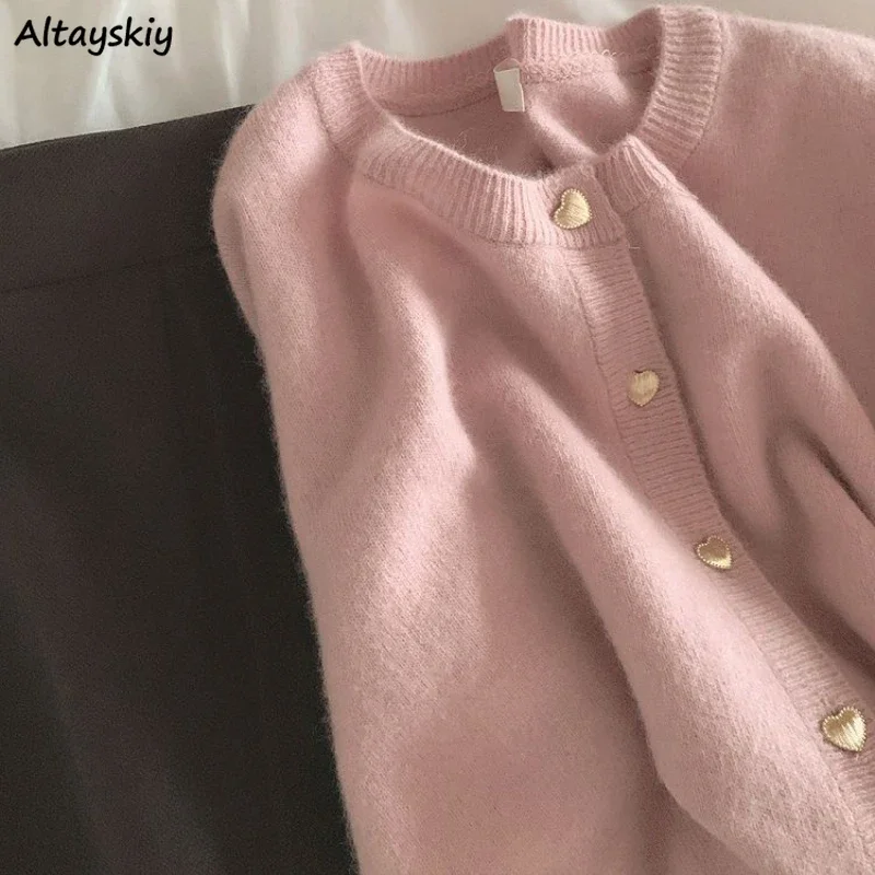 

Sweater Cardigans Women Heart Button Designer Korean Tender Feminine Loose Knit Outerwear Autumn Winter Trend Aesthetic Clothes