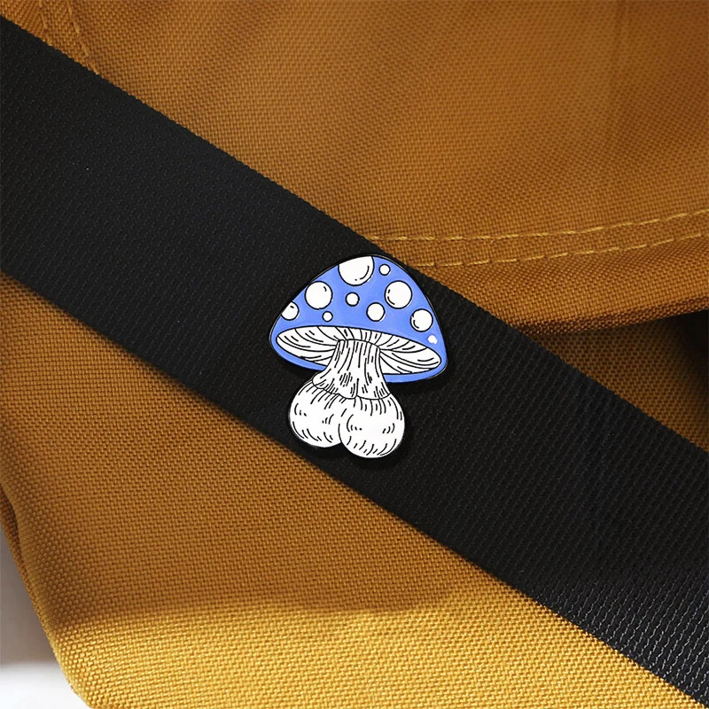 alloy Pin creative exquisite mushroom human buttocks design badge Cartoon cute mushroom man series