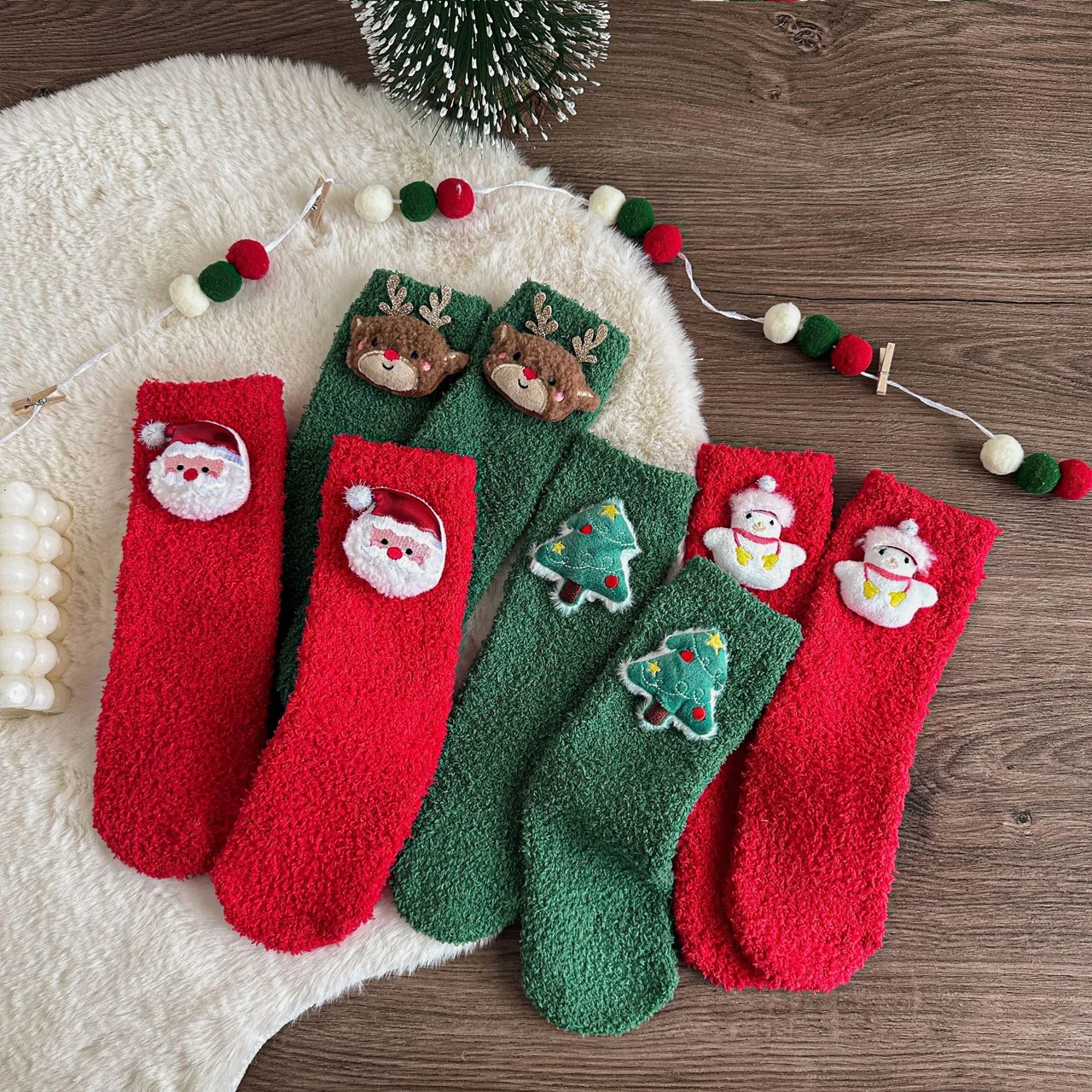 

Детские красные рождественские носки, зимние теплые плюшевые носки, детская термообувь для детей 0-10 лет, утепленные бархатные носки-тапочки для мальчиков и девочек, носки с героями мультфильмов