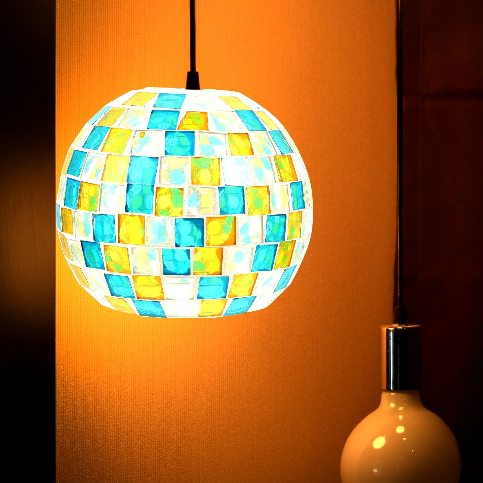 

Stylish Retro Lampshade Diffused Lighting Design for Home Decoration Ceiling Wall Desk Lamps Indoor Light Cover Mosaic