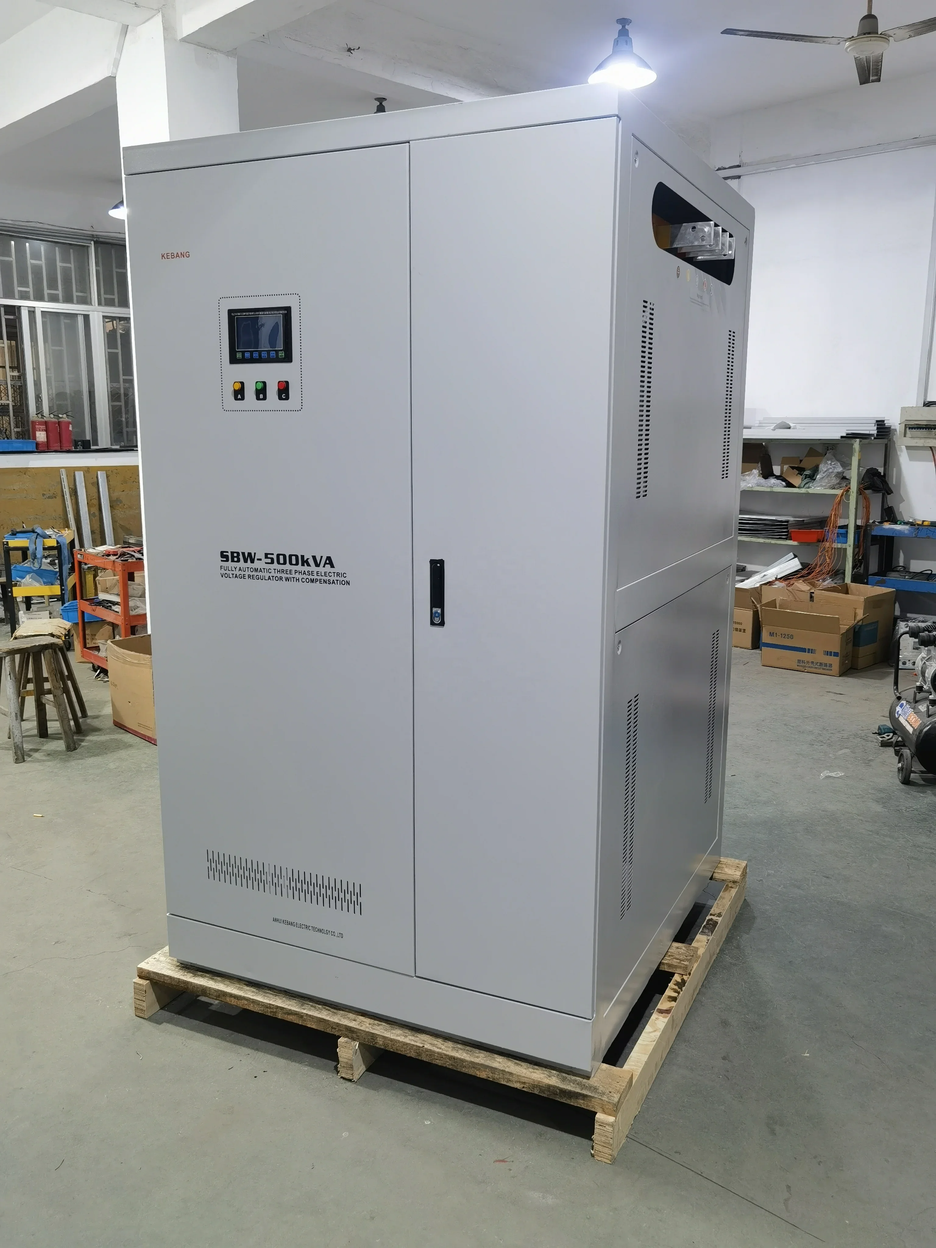 3 المرحلة 380 فولت Avr 300kva 200kva 120kva 100kva منظم جهد كهربائي أوتوماتيكي 100 Kva مثبت صناعي 90kva