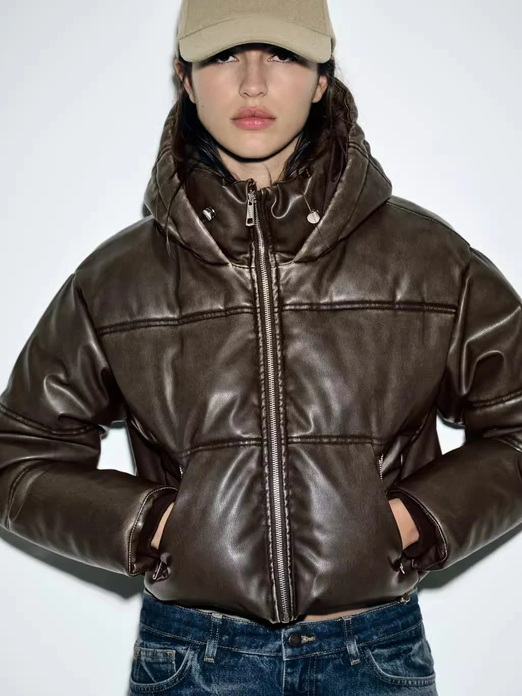 Jesień Zima Nowa Kolekcja Damska Sztuczna Skóra Codzienna lub Wyściełana Bluza z Kapturem Bawełniana Kurtka Odzież Wierzchnia 30236 800