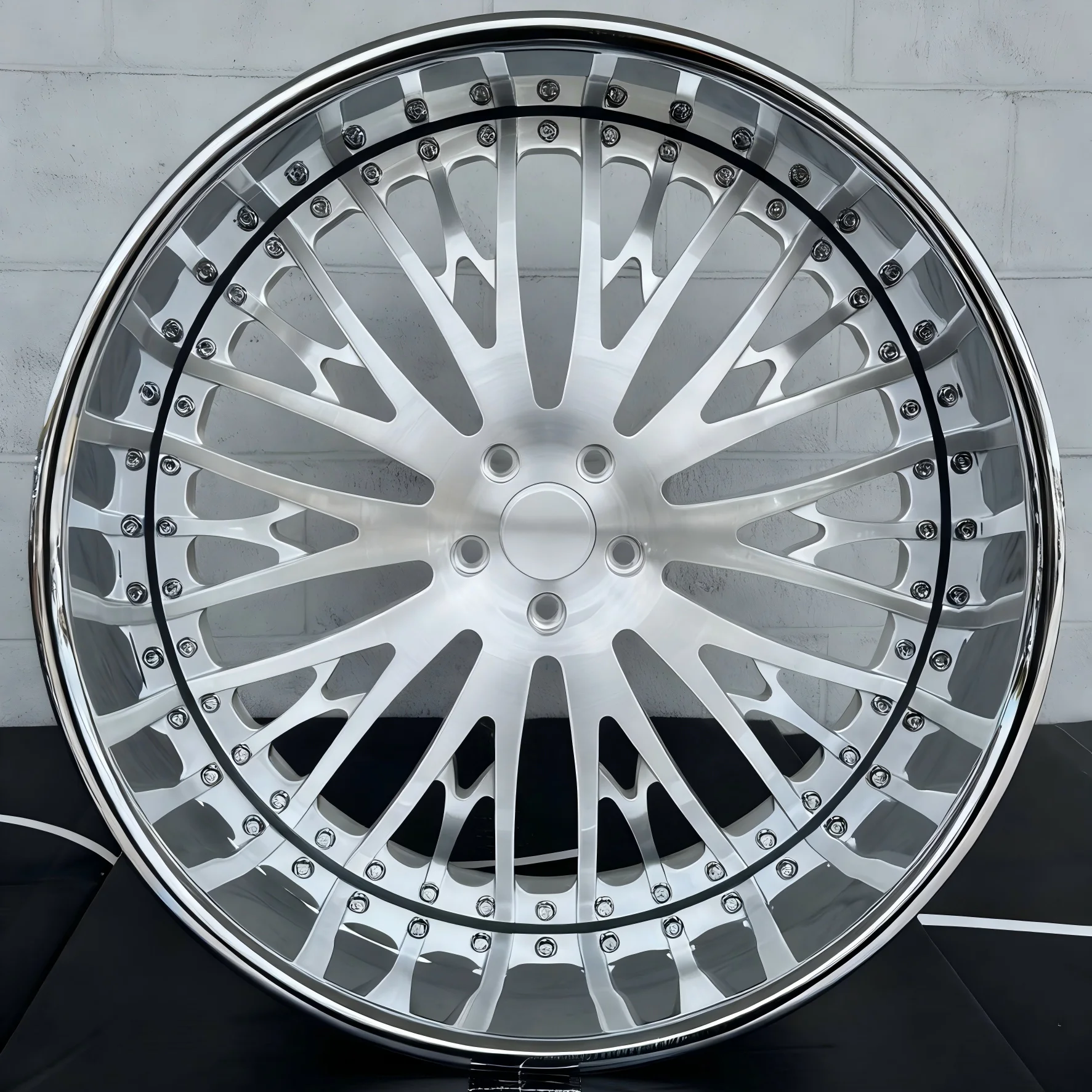 

Кованые алюминиевые диски Custom 20 21 22 24 26 с глубоким ободом и хромированным покрытием для Chevrolet