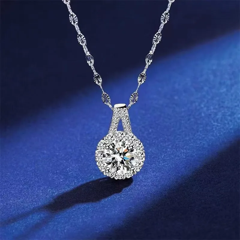

Shiny Delicate Zirconia Sunflower Necklace Choker for Women Sunflower Pendant Wedding Party Fashion Jewelry Accessories Gifts