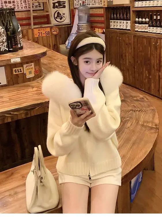 سترة محبوكة بياقة من فرو الثعلب الأبيض للنساء، كارديجان فضفاض راقي بسحاب للخريف والشتاء، سترة دافئة