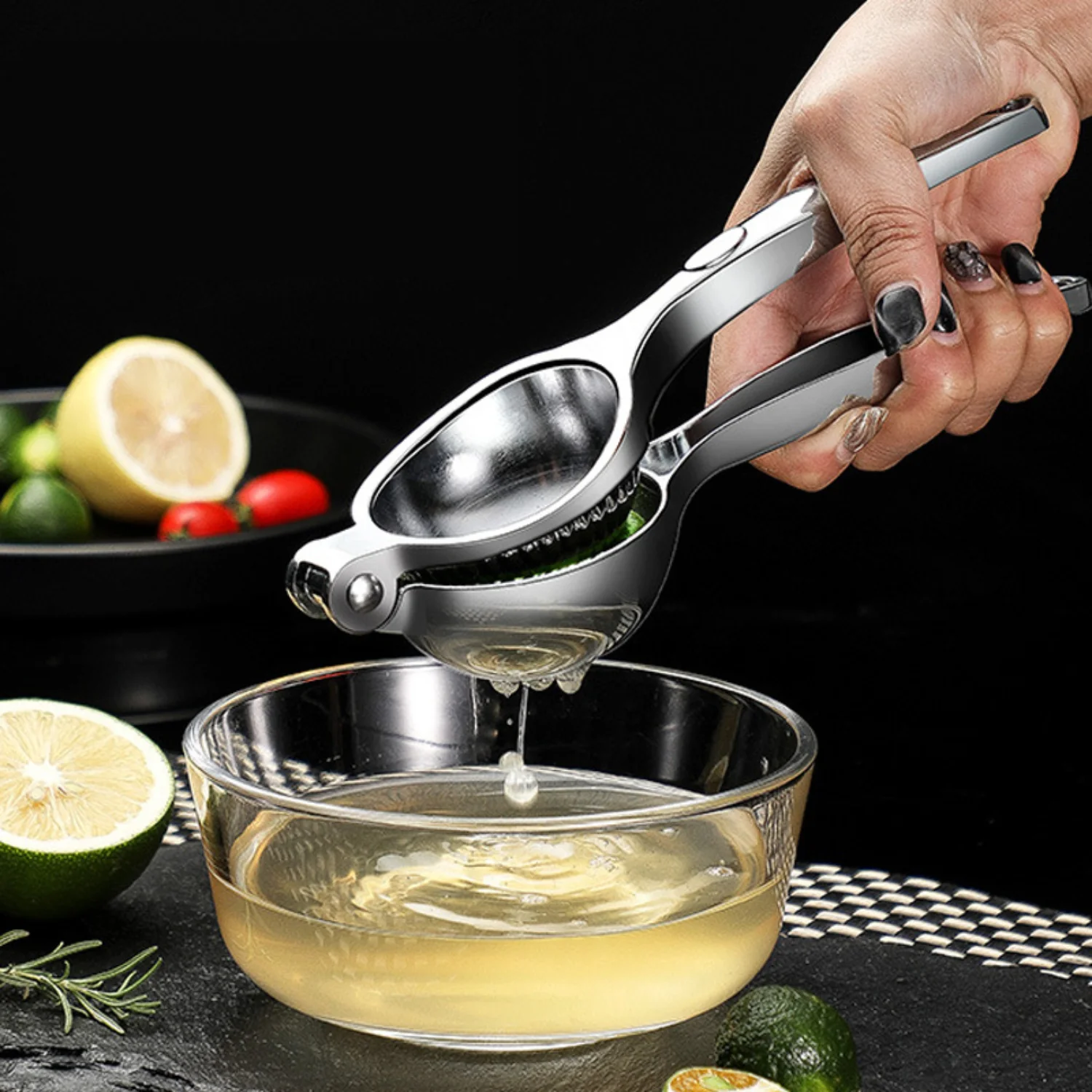 High-Quality Zinc Alloy Manual Lemon Squeezer, Multifunctional Juice Press for Fruit Orange Juice - Essential Kitchen Accessory