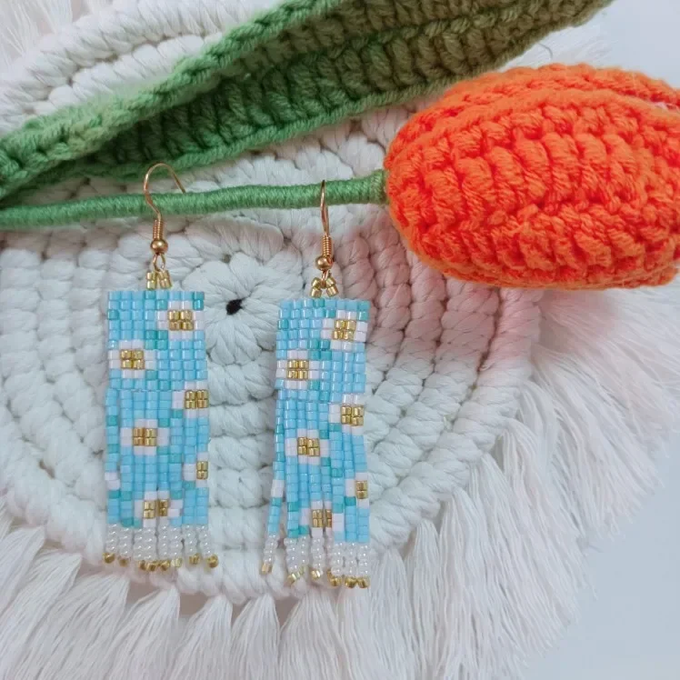 ZGMXR Rice bead earrings Rural Flower Freshness Hand knitting Tassel Originality Bohemia Alloy Fashion Versatile Beaded earrings