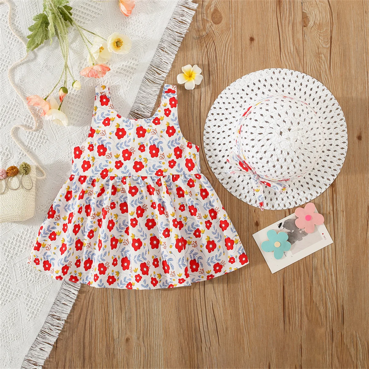 New Summer Girls\' Korean Version Back Bow Floral Princess Suspender Dress With Hat Included