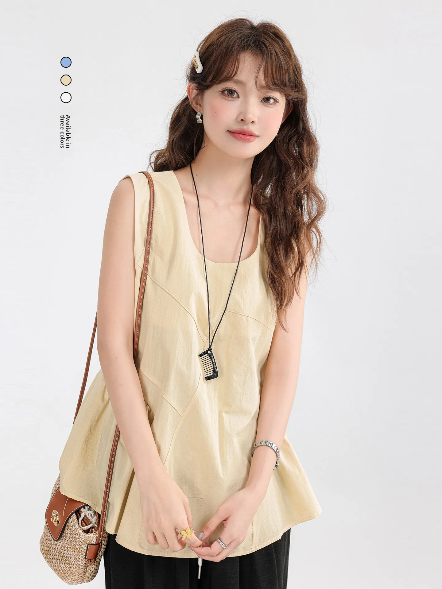 

Sweet Korean Style Sleeveless Strap Vest Slimming Light Color Trendy Youthful round Neck Short Sleeve Color T-Shirt