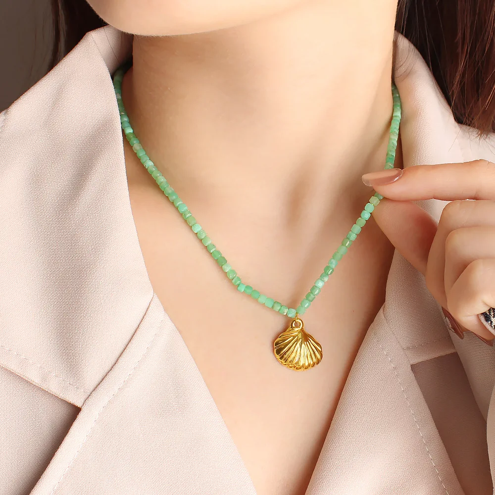 

High Quality Emerald Green Crystal Cat's Eye Stone Necklace Stainless Steel Shell Pendant Collar Chain for Neck Decoration
