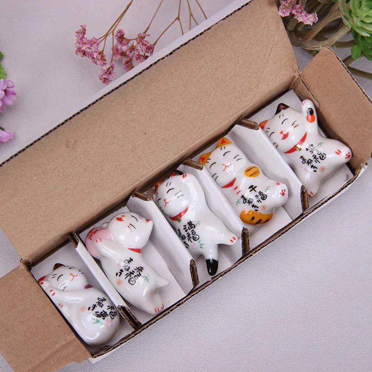 Japanese Grocery Ceramic Chopsticks Holder Cute Kitty Ornament Fortune Cat Chopsticks Holder Pen Holder