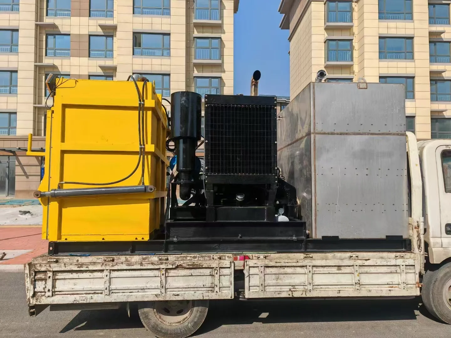 آلة إزالة علامات الطرق بخط طلاء المرور ذات الضغط العالي للغاية، طلاء علامات الطريق سهل الصيانة مع ناسف مائي أساسي