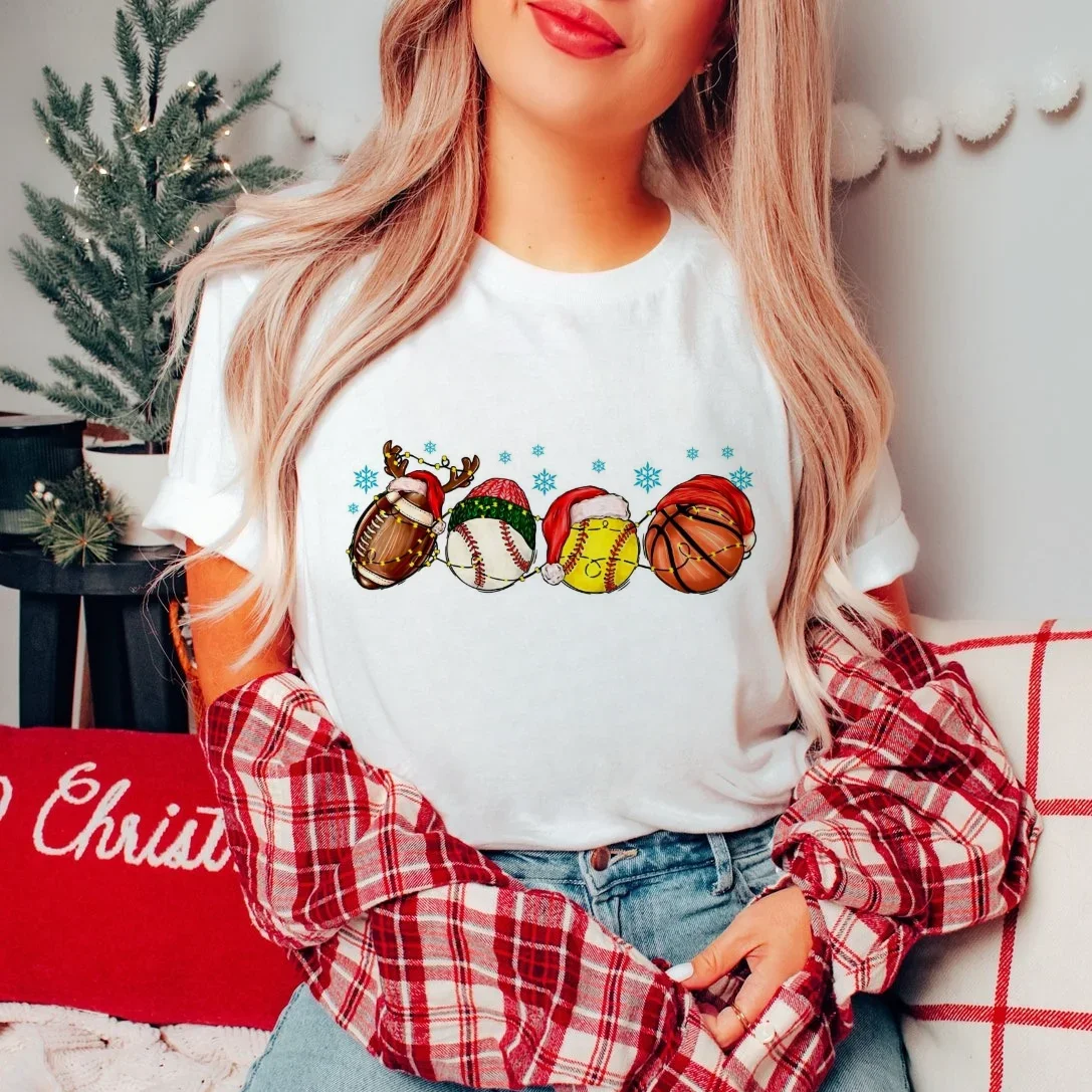 Vintage Christmas Sport Balls T-Shirt z krótkim rękawem Fun Pattern Cartoon Top Casual Women's Printed Basic Round Neck T-Shirt