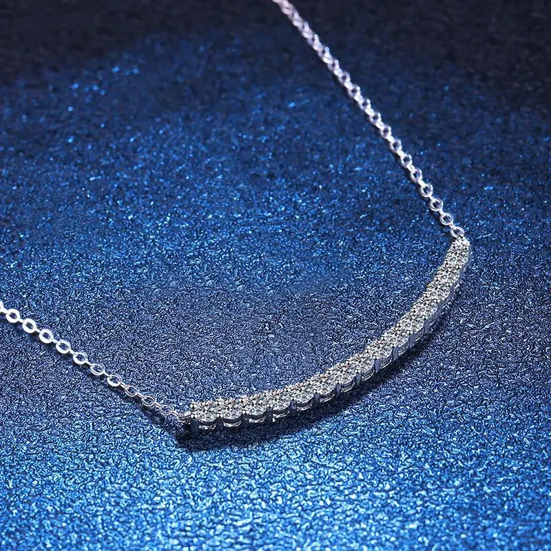 S925 Sterling Silver Mosang Stone Women's Necklace High Carbon Stone Smiling Face Necklace Seiko Wedding Jewelry Wholesale