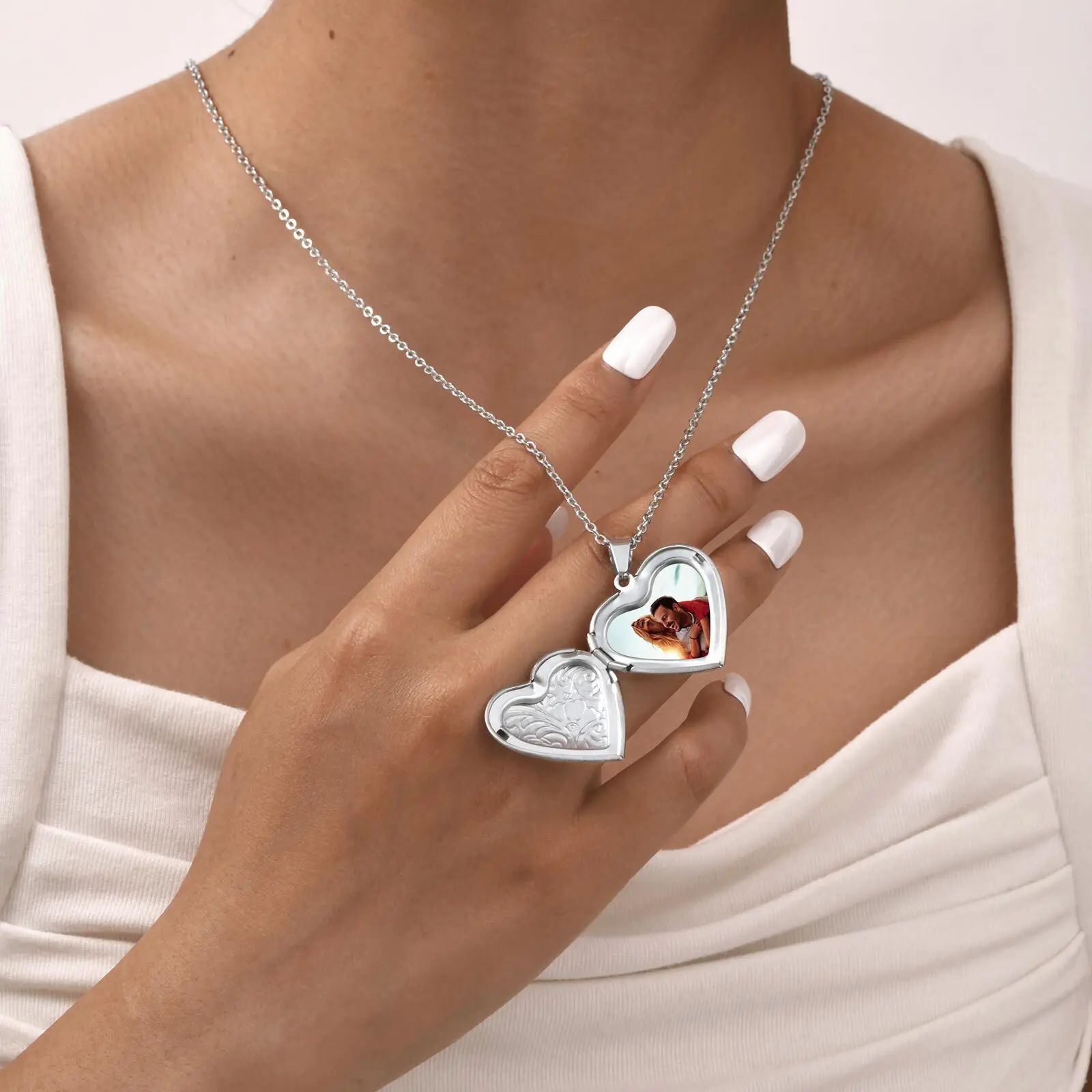 Vnox-collares con colgante de fotos de corazón delicado, medallón de palabras con imagen personalizada de Color dorado y plateado de acero inoxidable, regalos de joyería para mujer