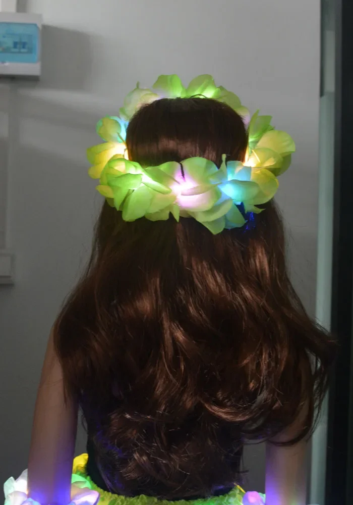 Women Girl LED Light Up Flower Wreath Headband Glow Hawaii Hula Luau Garland  Neon Party Crown  Birthday Gift Wedding Festival
