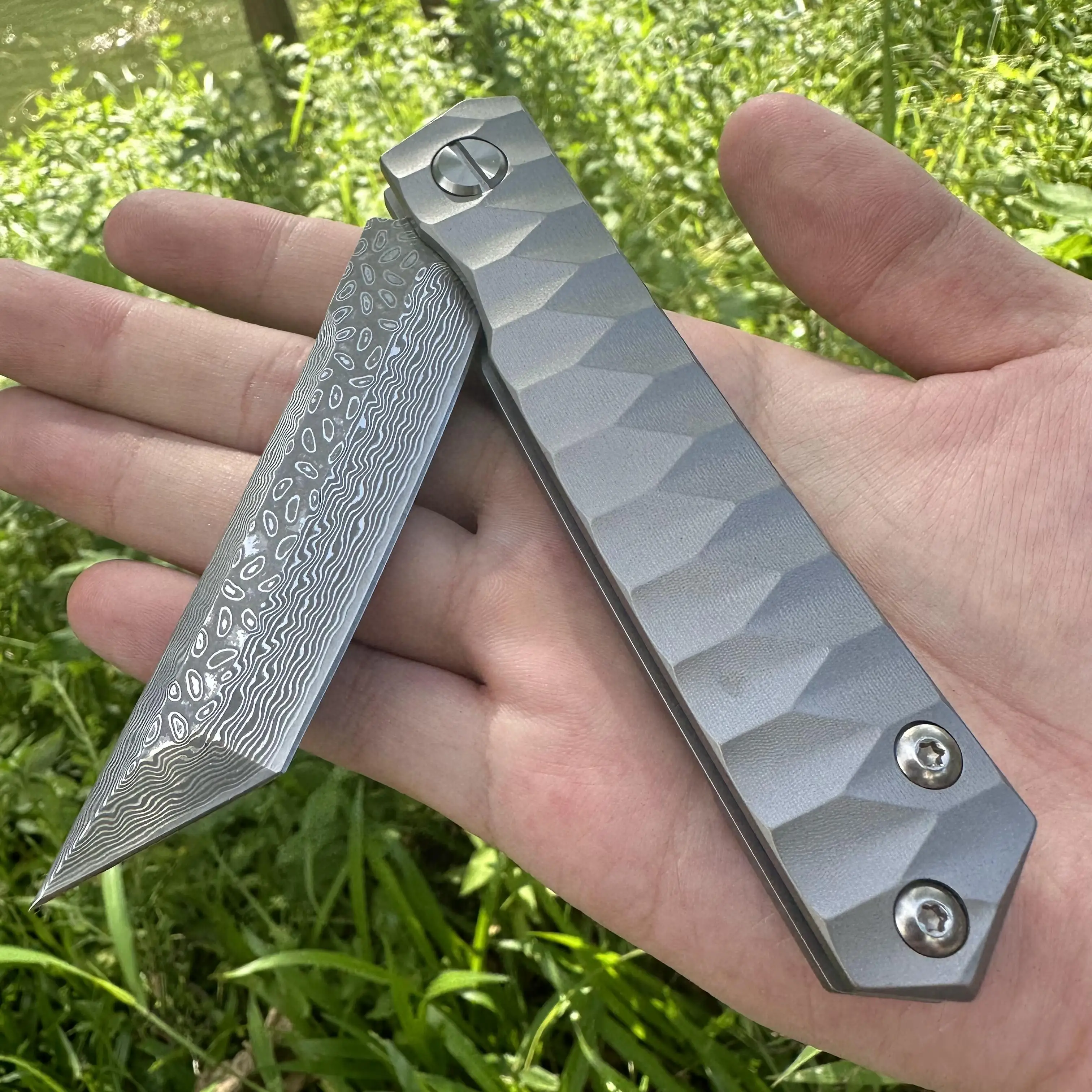 

Steel Rose Artisan Handmade Folding Knife Premium Damascus Blade Titannium Handle Ball Bearing Collection Outdoor EDC Men Gift