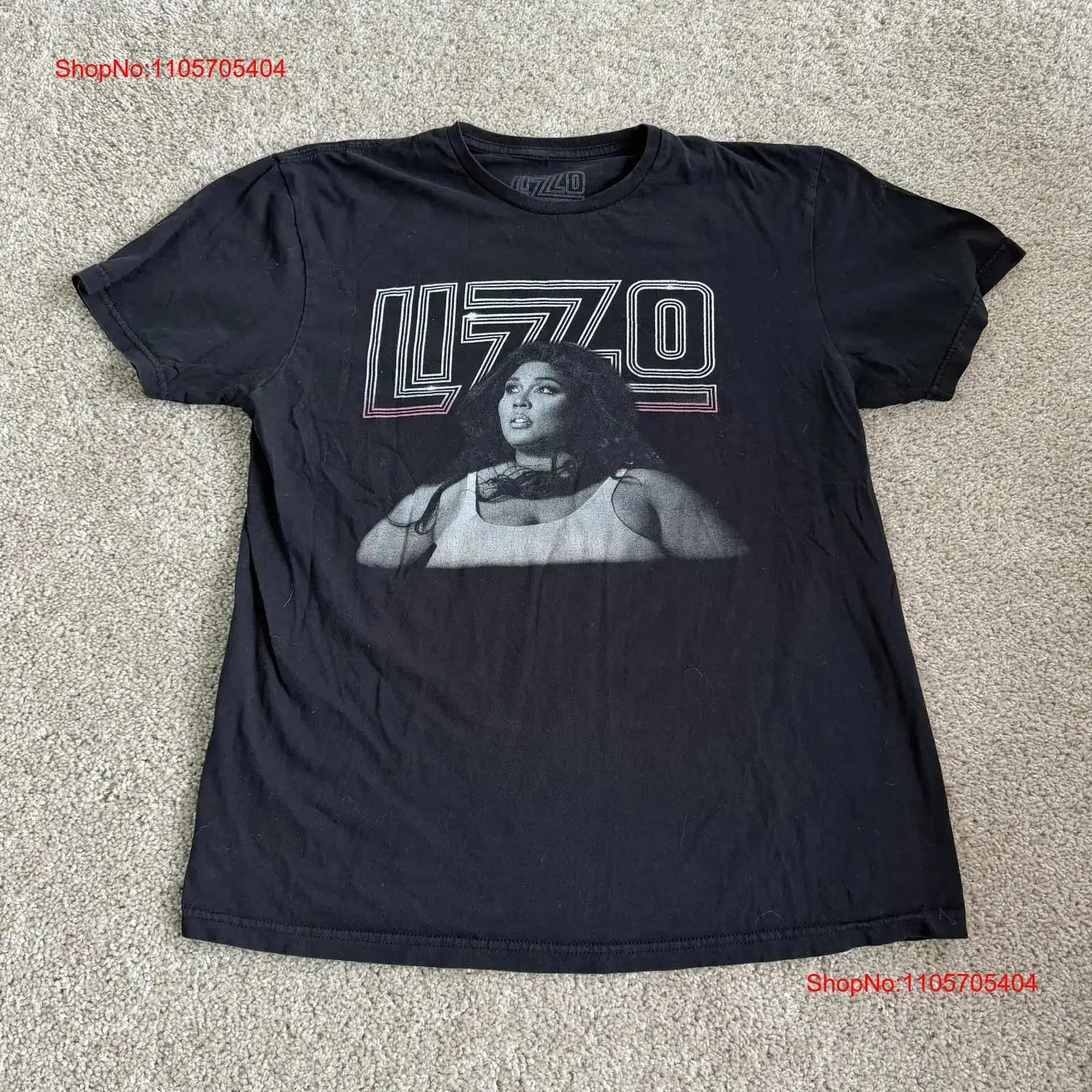 Lizzo T Shirt Mens Large Black Photo Concert Tour Music Band long or short sleeves vintage Washed Comfortable