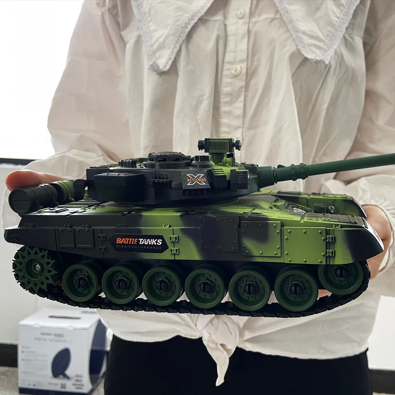 1/30 33Cm Rc Tank 2.4G 7Ch Remote Control Crawler Electric Military Battle Tank Toy for Kids Army Green War Tank Gift for Child