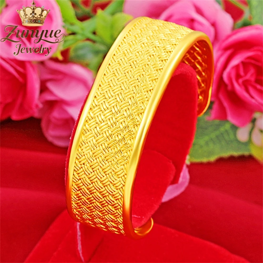 

Sand-Gold Hollowed-Out Carved Woven Bracelet Luxury Quality Jewelry Handicraft Fashion Jewelry Exquisite Charms Elegant Gift