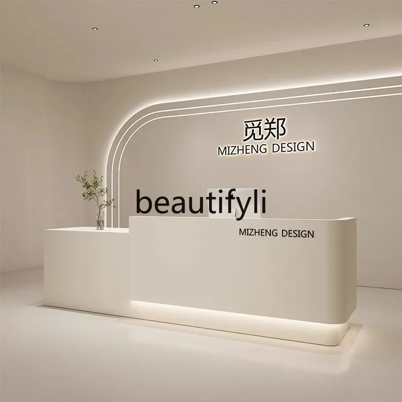 Stół recepcyjny w stylu zzqCream, zakrzywiony, do sklepu odzieżowego damskiego, baru, salonu kosmetycznego, gablota.