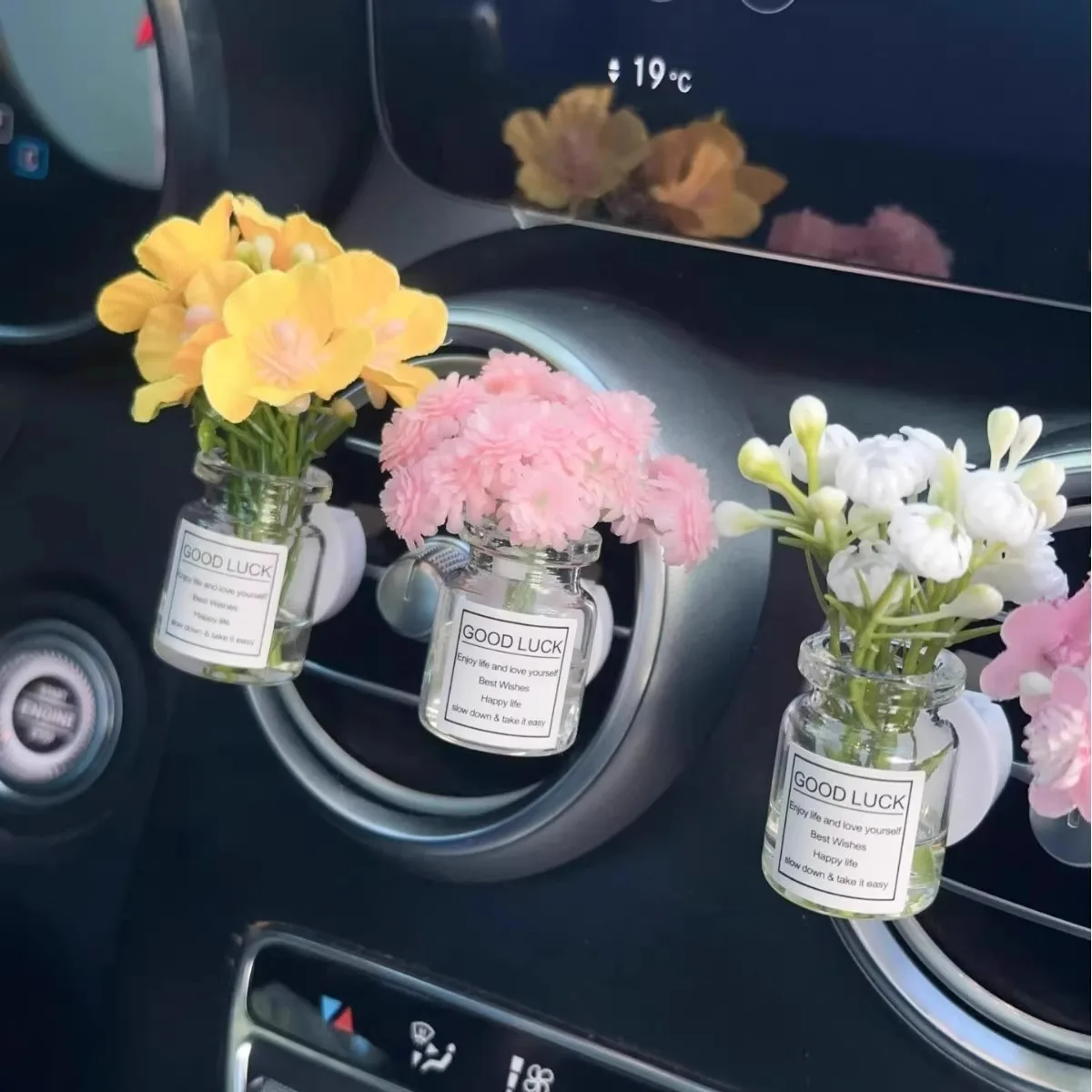 Mini Glass Vase Artificial Flower Car Vent Air Freshener Clip Cute Floral Car Aromatherapy Decor Refillable Bottles