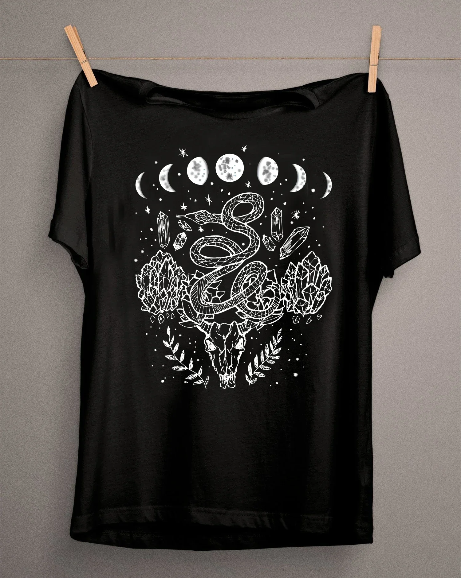 Moon Phases, Snakes, And Crystals Witchy Design T-Shirt Cool Gothic Tee Hipster Punk tshirt y2k top t shirt women 2024 Cotton