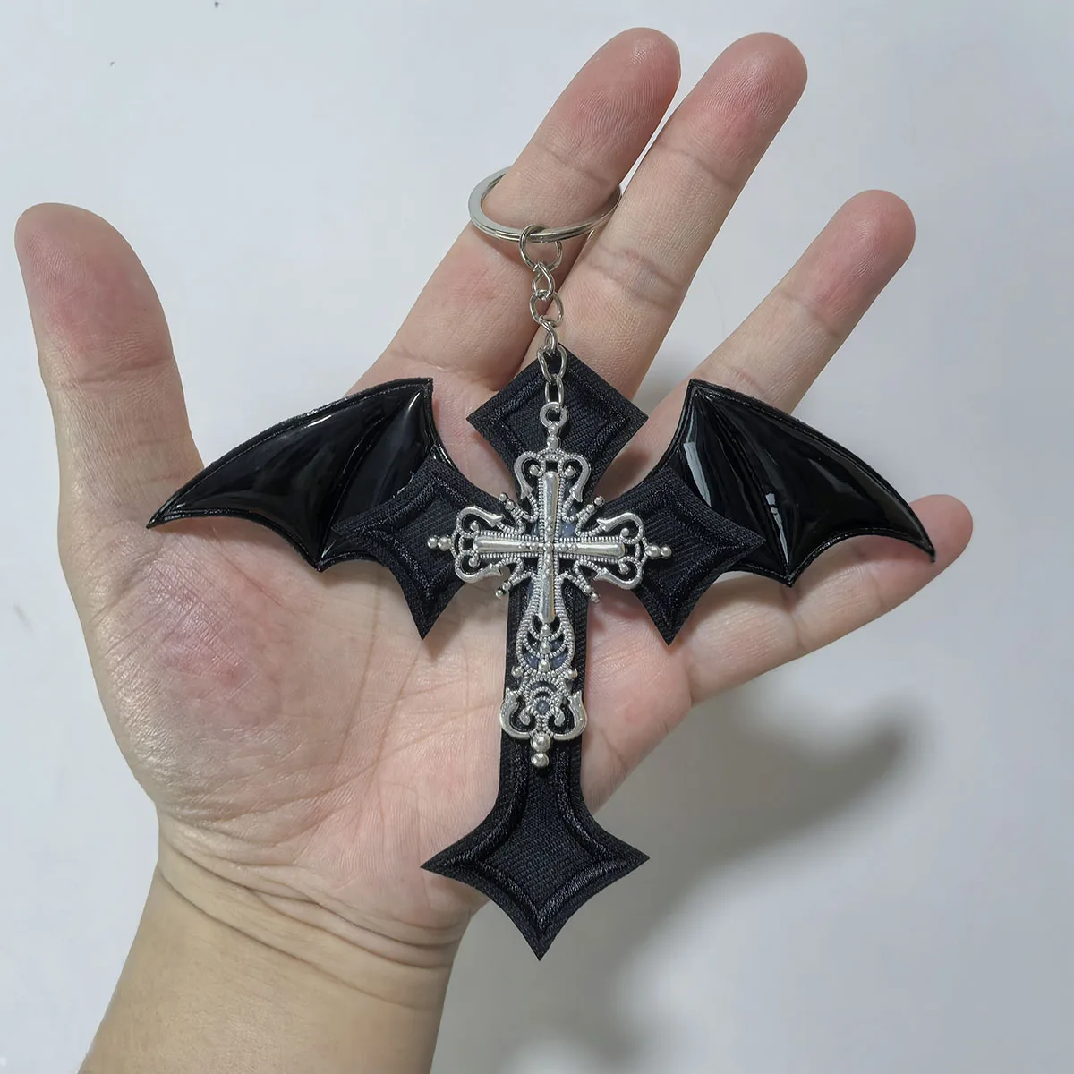 Pink Keychain Pendant Y2K Artificial Leather Bat Wings Gothic Key Chain Pendant Money Packaging Accessory Keyring For Women