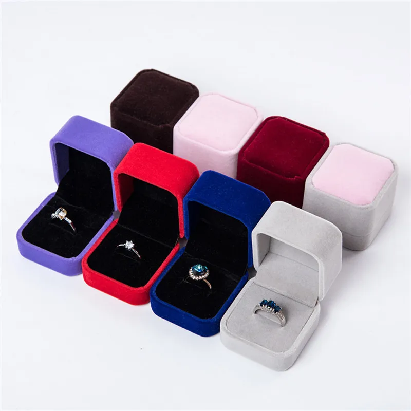 

High-end rounded corner velvet jewelry box, jewelry ring box, pearl necklace, stud box, bracelet and accessory packaging box