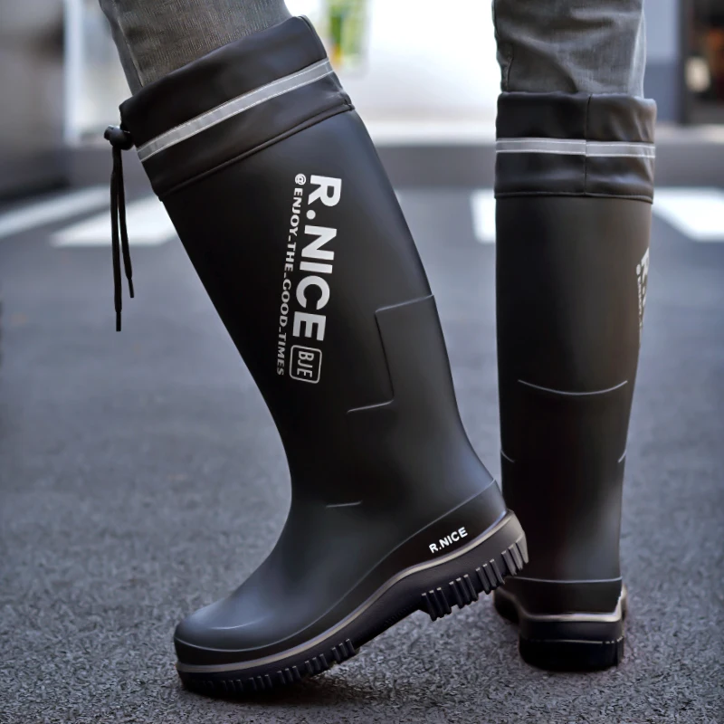 Thickened Waterproof Anti-slip Long Tube Rain Boots Men's Fashionable Fishing Warm Fleece Lined High Tube Water Shoes