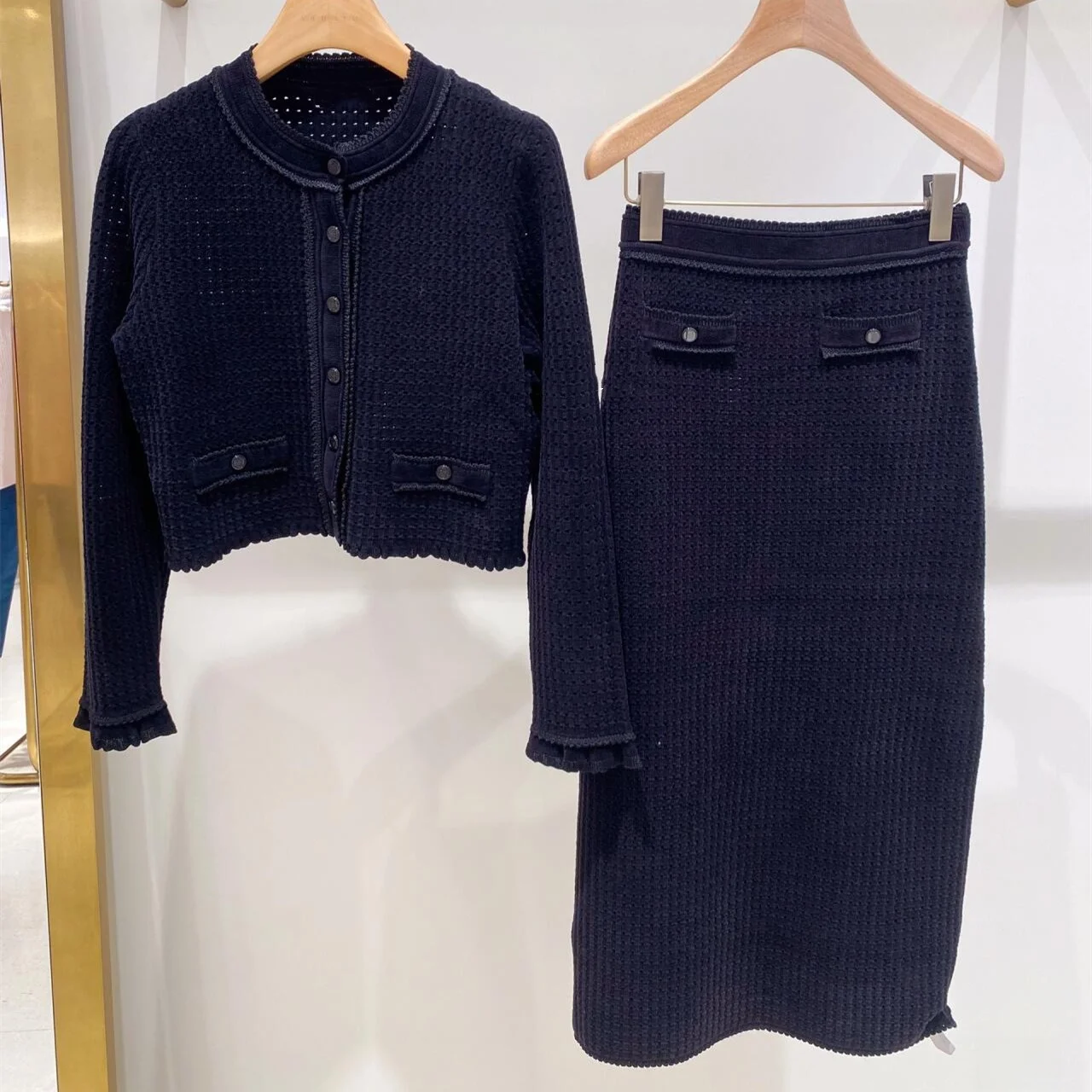 

Высококачественная версия, женский вязаный облегающий топ в европейском стиле с юбкой с рюшами длиной до пола, комплект в мовной ансамбле