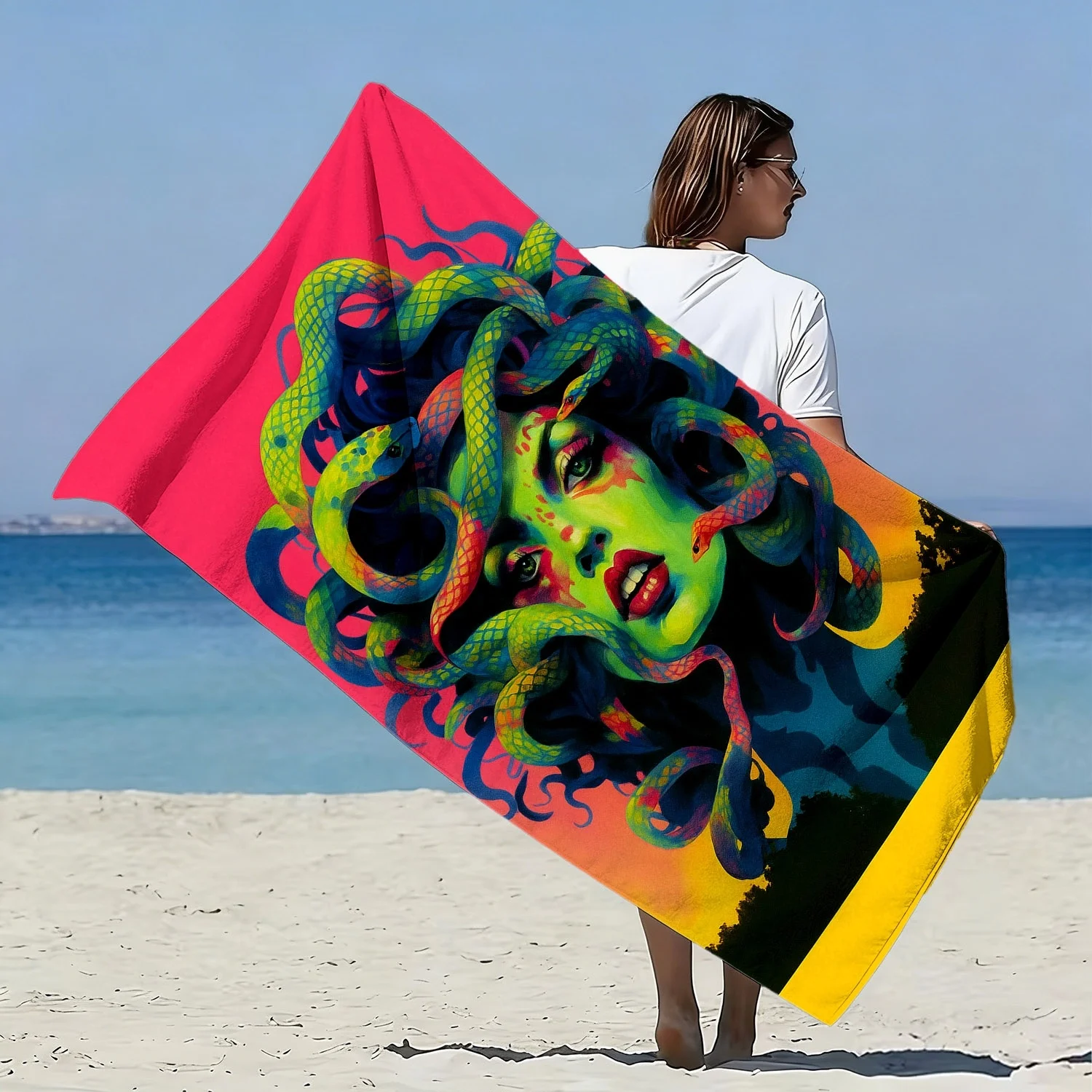 

Medusa-style fantasy character polyester microfiber beach towel is highly absorbent, suitable for swimming and beach outings