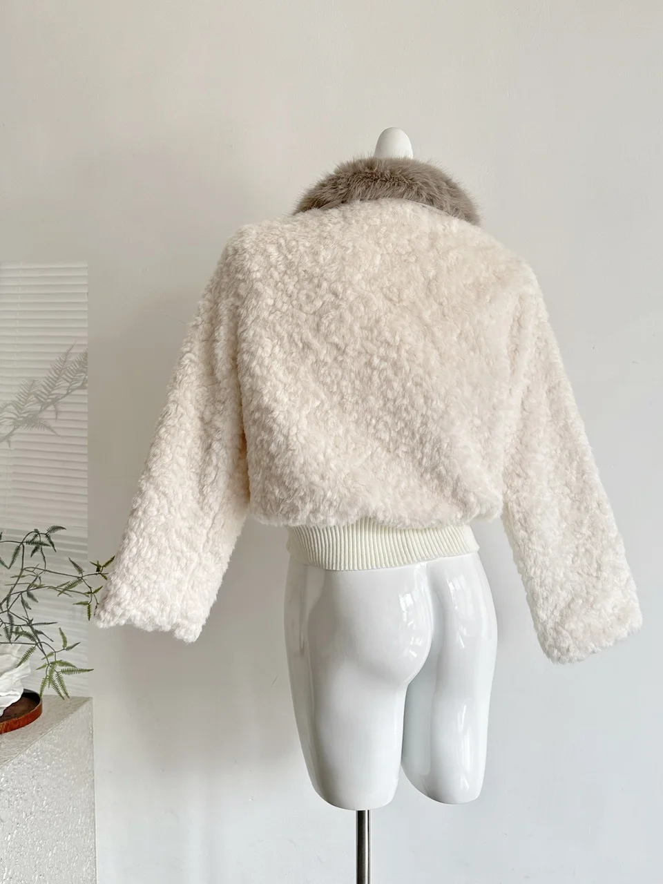 따뜻한 양털 자켓 여성용 패셔너블 안티에이징 대형 퍼 칼라 코트 두꺼운 겨울 외투 출퇴근용