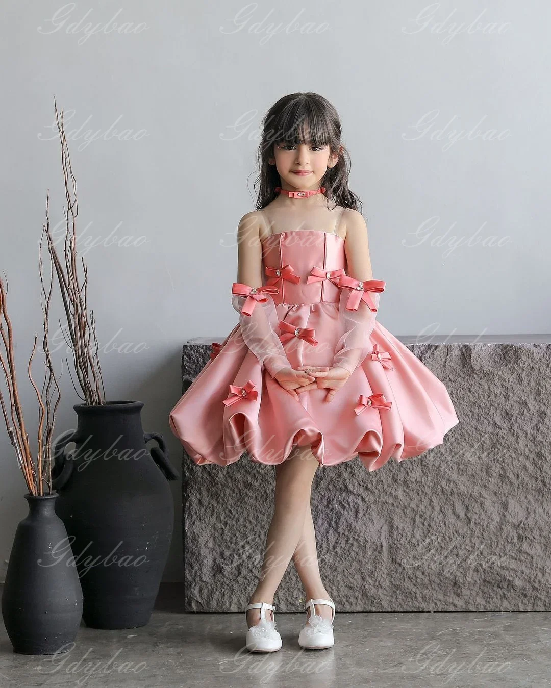 Flower Girl Dress for Wedding Satin Bows Sleeveless Ball Gowns Customized Elegant Birthday Party First Communion Dress for Girls