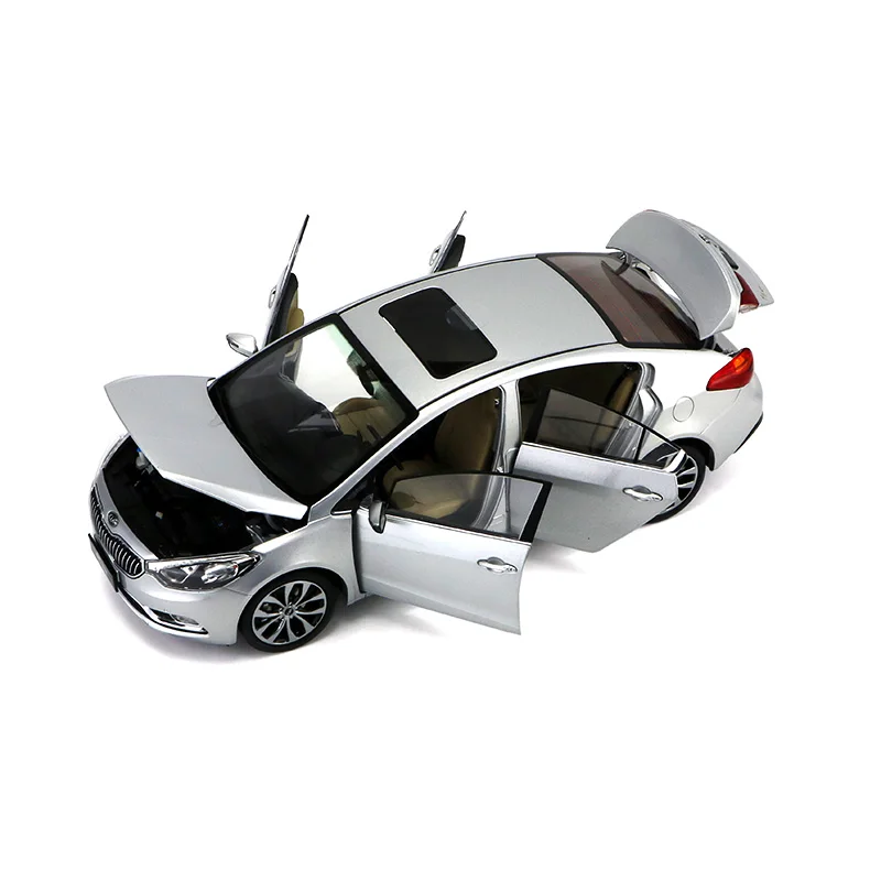 Modello originale 1:18, Cina Kia K3 Optima 2014, verniciato non perfetto, modello di auto in lega per display, regali e collezioni