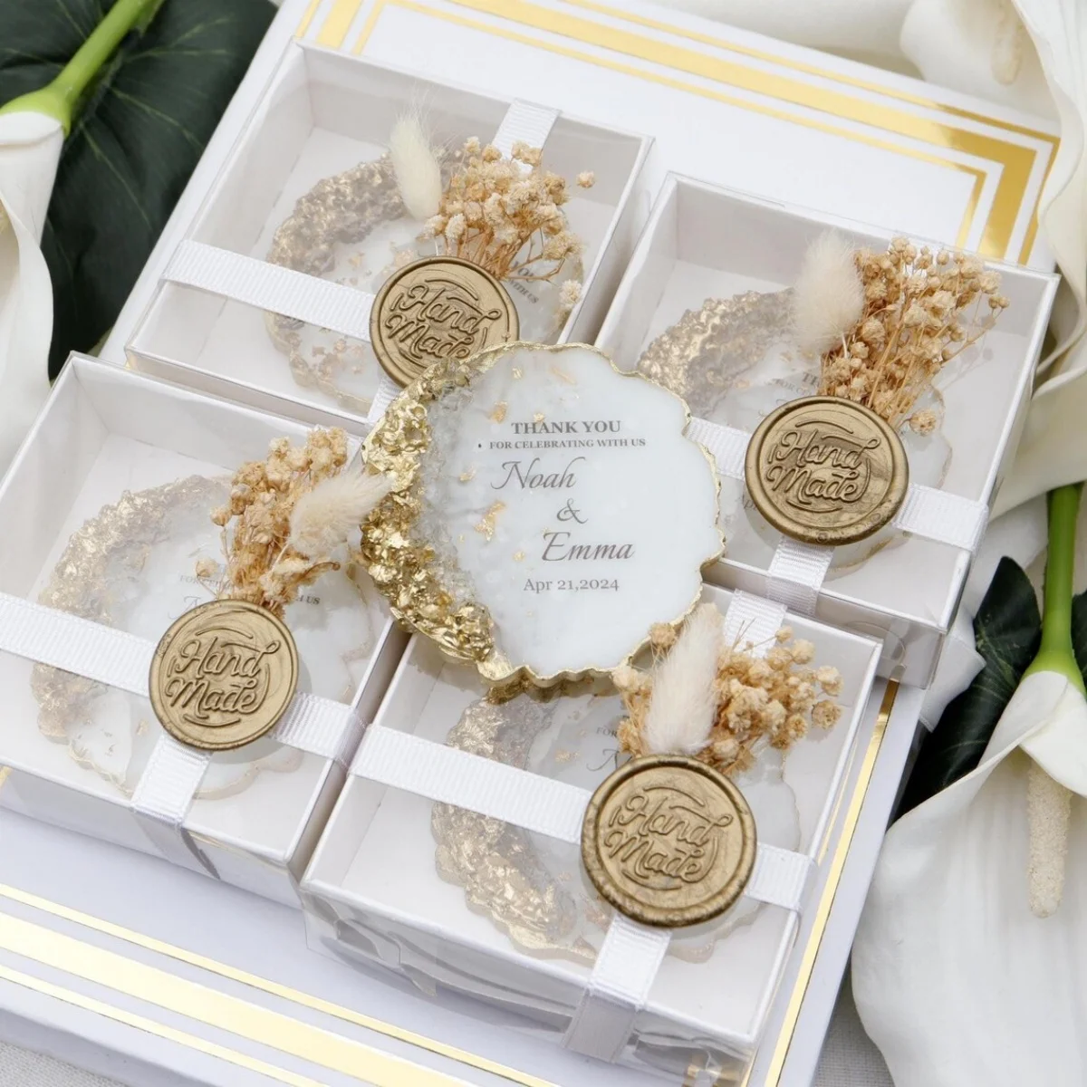 

10 pcs Golden Custom Fridge Magnets, Wedding Favors, Engagement Gifts, Flower Magnet Favor for Guest, Baby Shower,Personalized W