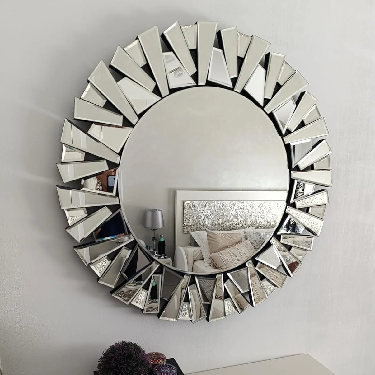79cm Round Wall Mirror Large Accent Mirror Modern Home Art Accent Decor Mirror with Beveled Frame Bathroom Bedroom Livingroom