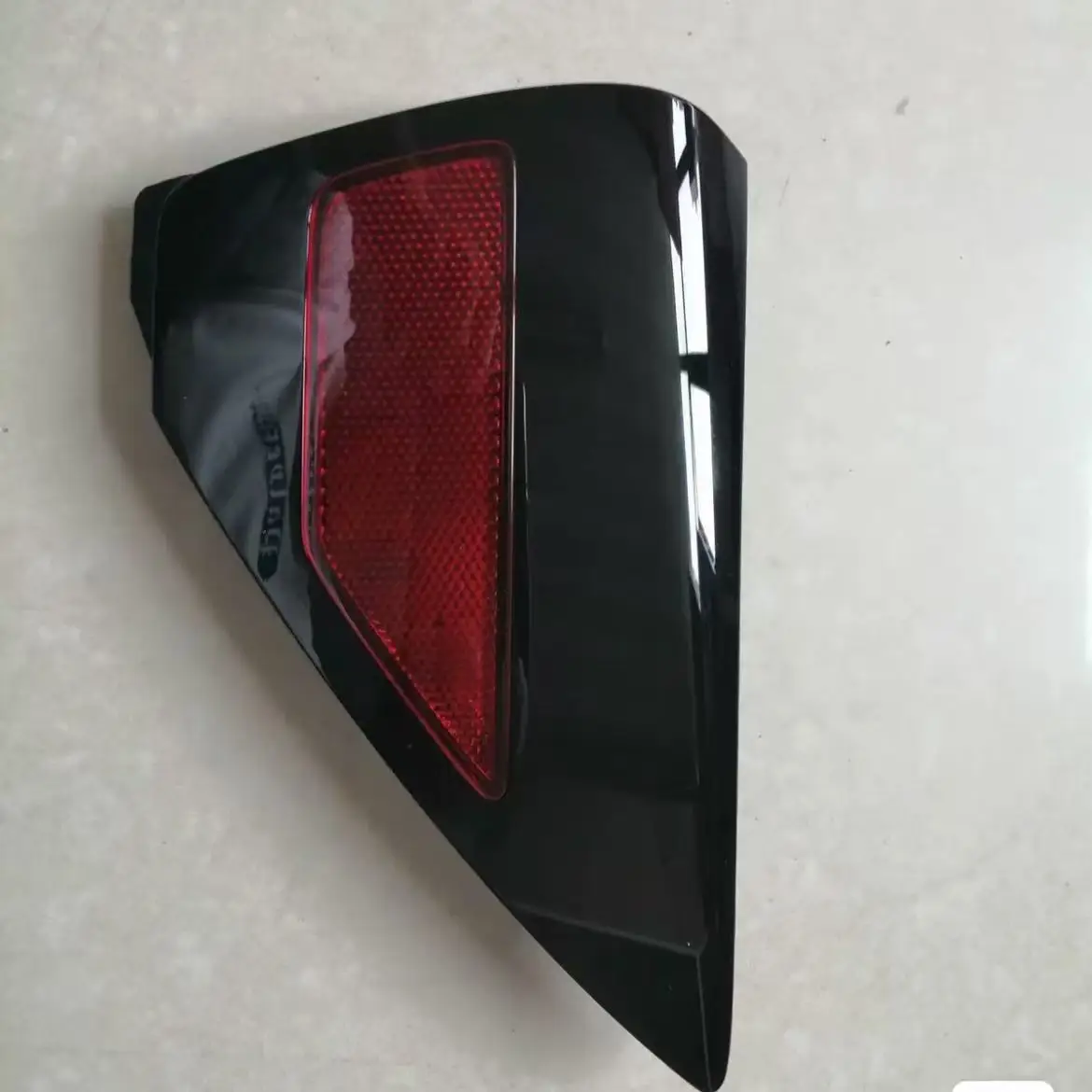 

for Tesla Model 3 Model Y red reflective decorative cover on the right side of the trunk