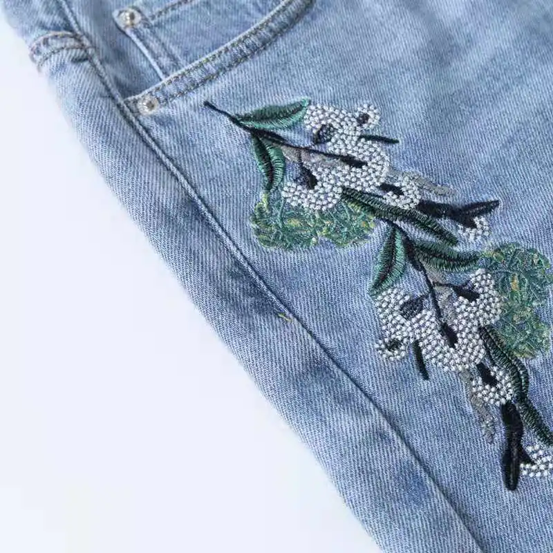 Denim Shorts For Women 2024 Summer New High Waist Vintage Floral Embroidery Straight Leg jean Shorts 3XL