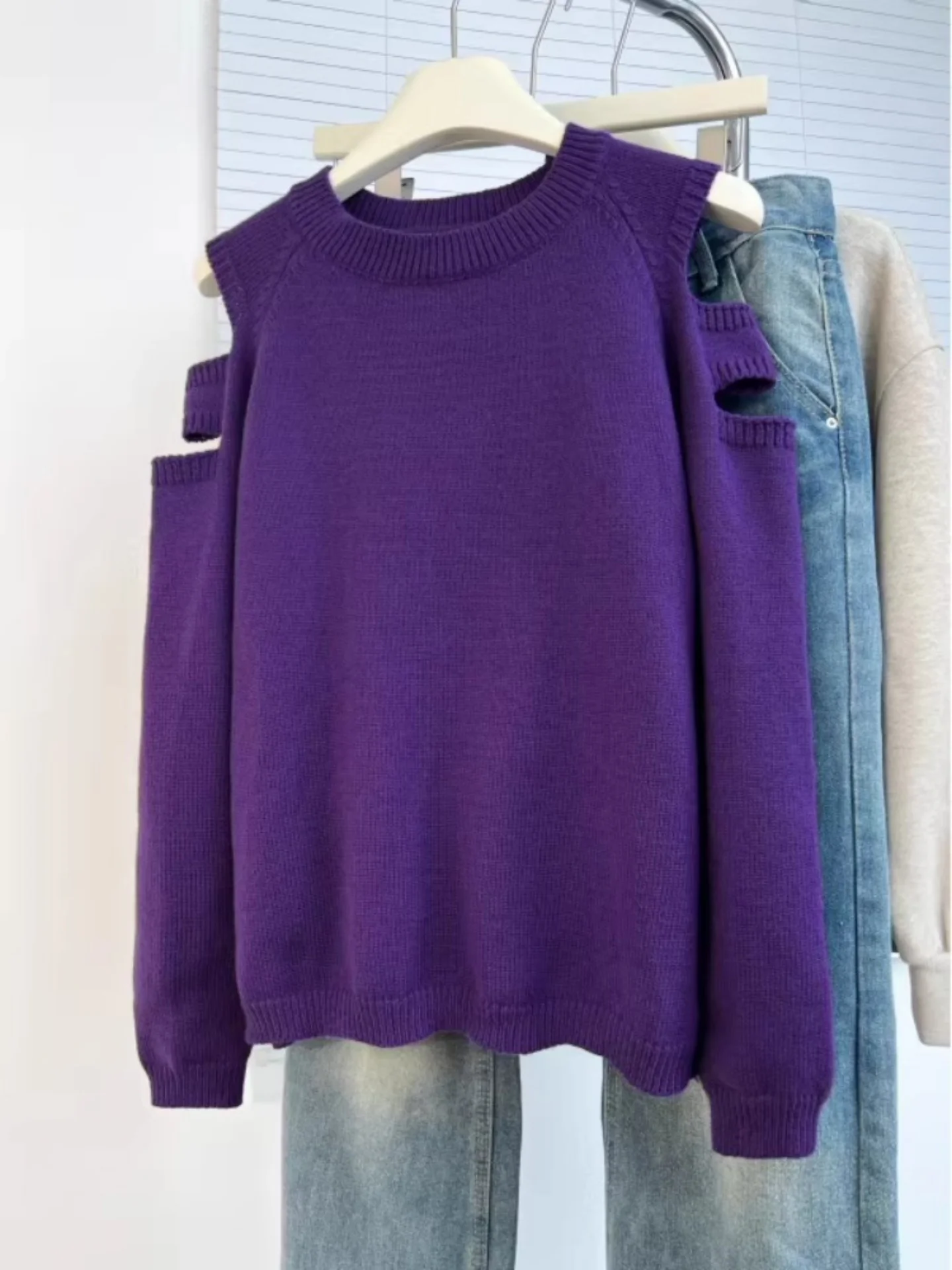 

Ele Purple Long Sve Knitted Top oulder Bared Loose Fit Women's Faion Spring 2026 Commute Sle round Ne Casual Wear