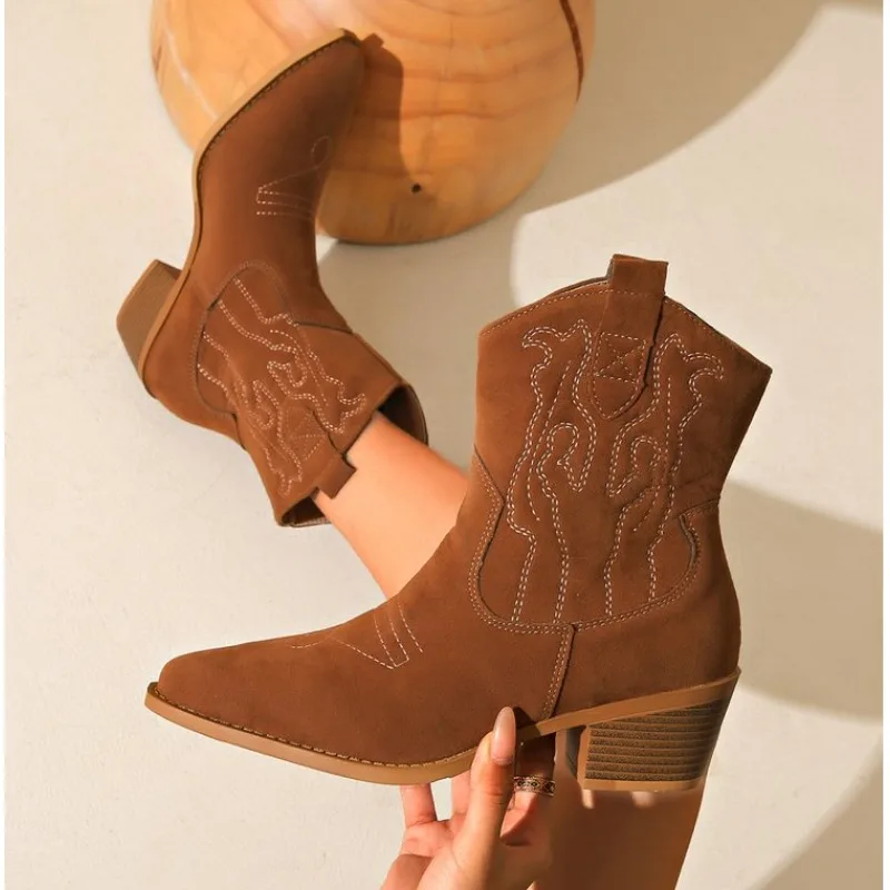 Bottes de cowboy en cuir naturel pour femmes, bottes courtes faites à la main, Parker pointu, talon pointu, chaussures rétro occidentales, automne, hiver, nouveau