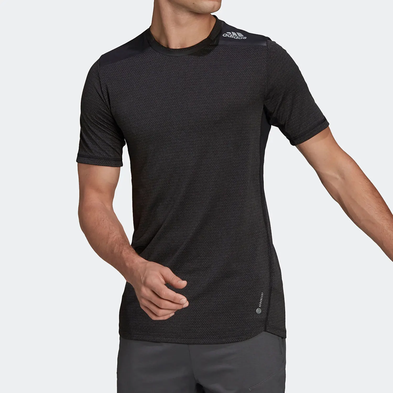 

Adidas genuine season new men's sports training running T-shirt HE5441