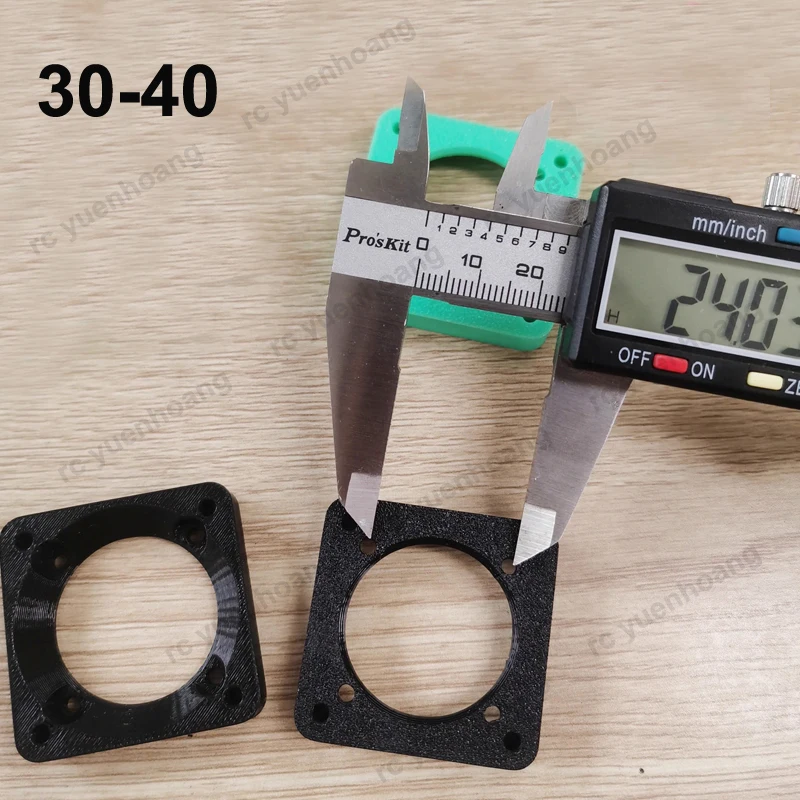 4PCS 3D Stampato 4028 Staffa di montaggio ventola di raffreddamento 35-40mm 30-40mm 25-30mm TPU/ABS Supporto base supporto ventola per RC Drone