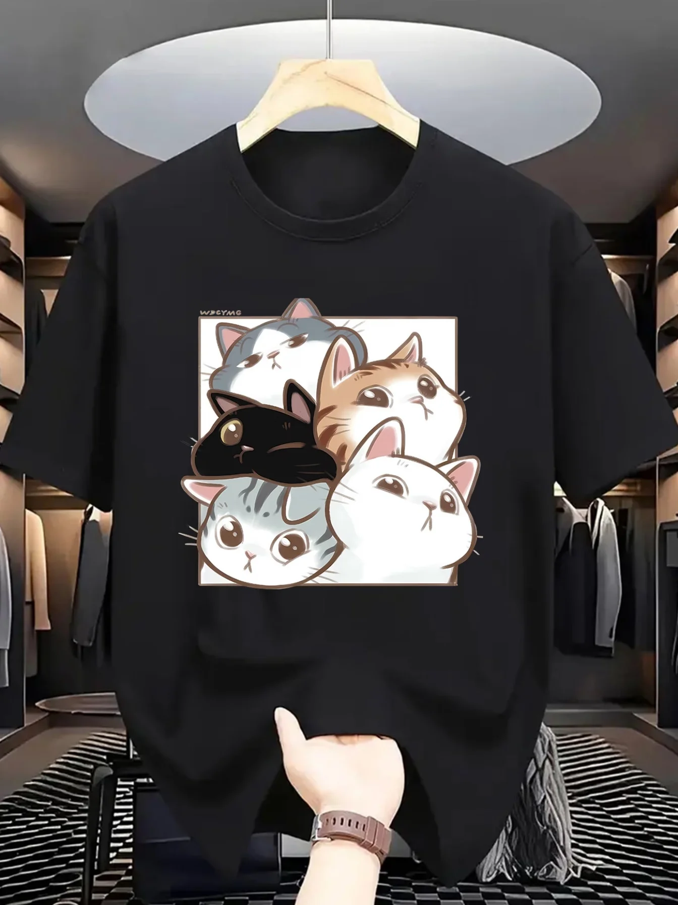 Cute Cartoon Cats Short SleeveT-Shirt Showcasing Cats'Loveliness for Daily Outing Cat Lovers' Gatherings Suitable for Cat Lovers