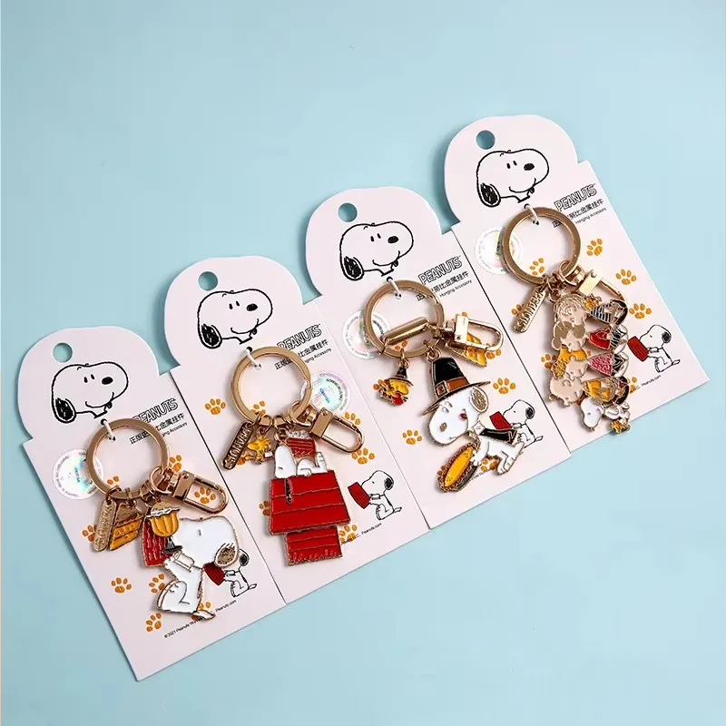Anime SNOOPY Charlie Metall-Schlüsselanhänger, süßer Paar-Rucksack-Schlüsselring für Männer und Frauen, Auto-Schlüsselanhänger, Accessoires, Geburtstagsgeschenke – Detail 4