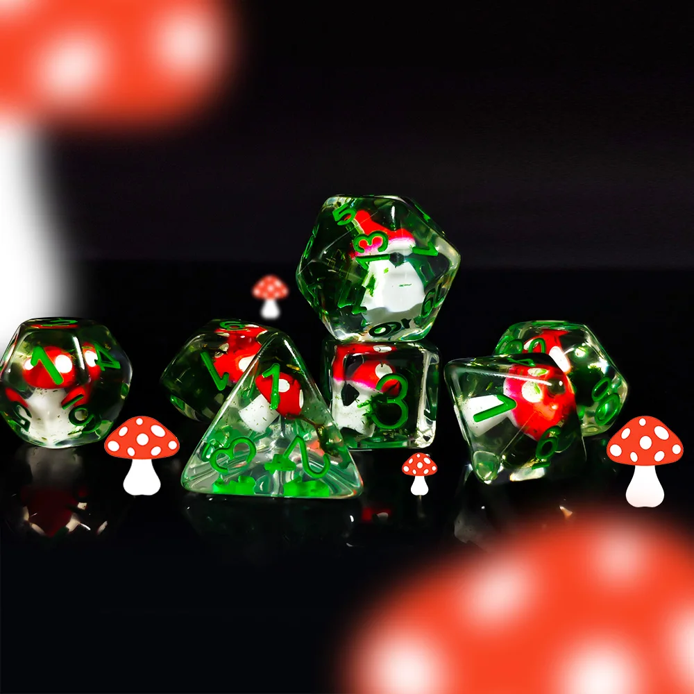 7 قطعة/المجموعة DND النرد الراتنج الشفاف لطيف الفطر نرد متعدد السطوح للعب الأدوار الجدول بطاقة RPG مجلس اللعبة