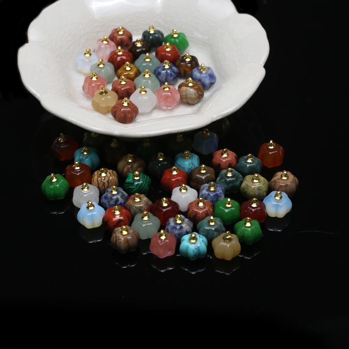 

5pcs/set Crystal Natural Stone Mini Pumpkin Pendant Charms for DIY Women Men Necklace Jewelry Making Accessories Daily Gifts