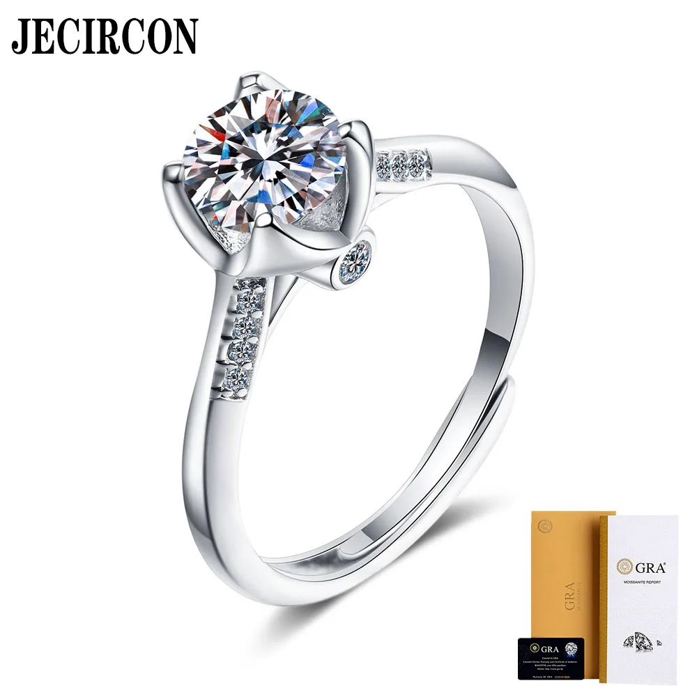 

JECIRCON 1ct Moissanite Ring for Women PT950 Gold Plated Classic Bud 4-Prong Wedding Diamond Ring S925 Sterling Silver Jewelry