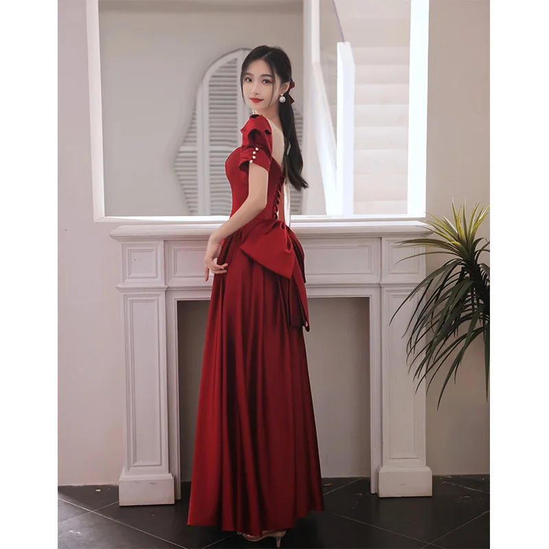 Neue Wein Roten Abendkleid Kleider Elegante Kleid Frauen Für Hochzeit Party Luxus Satin Square Neck Kurzarm Zurück Bogen Dekoriert